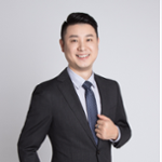 Daniel Dong (亿丰商学院 创始人)