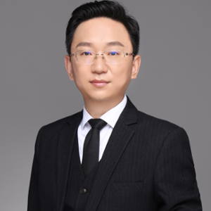 何强 (用友企业金融云 总裁)