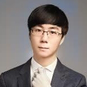 Harry Fan (Associate Director of Global Markets Department at HSBC)
