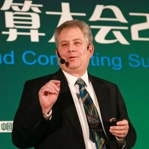 Alan Clark (SUSE行业创新总监  OpenStack基金会主席)