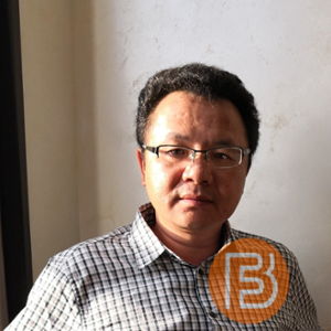John Huang (GM at SYNTHRON)