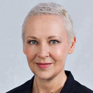 Evelyn Engesser (General Manager at UNICEPTA Information Consulting (China))