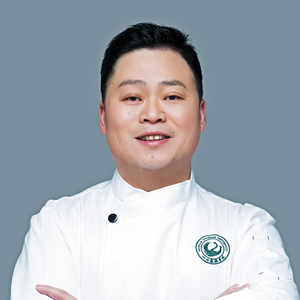 Xiao LI (Chef for Western Cuisine)