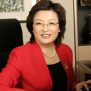 李艳华 (泰康保险集团 执行副总裁)