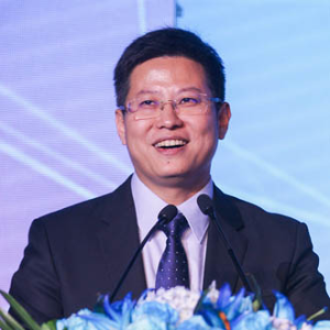 韩黎光 (董事长兼CEO of 红石阳光)