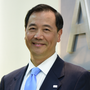 郑艺 (上海美商会主席，美亚保险中国区总裁、CEO)