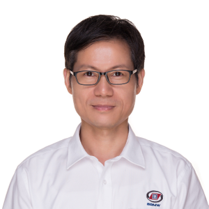 Zhou Jiangqi (Director at Technical Center, SGMW; The 7th Batch of Distinguished Experts in Auto Intelligent Manufacturing of Guangxi Autonomous Region)