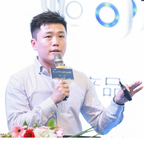 Bukie Wu (Amazon Business 高级拓展经理)
